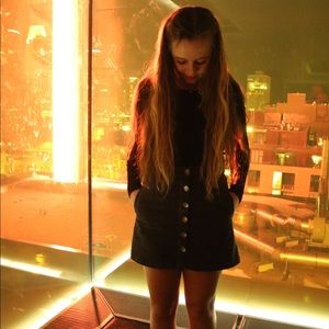 Meet your Posher, Alexis